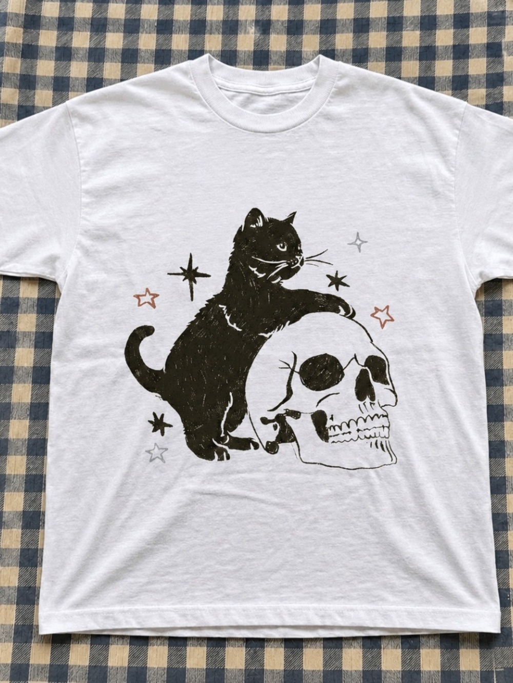 Unbranded Vintage White Cat & Skull Graphic T-Shirt